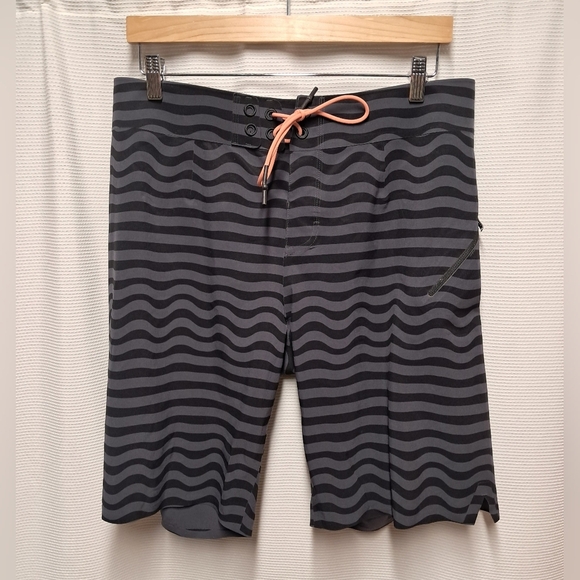 Men's Lululemon El Current Board Shorts Size 36 - Picture 1 of 4